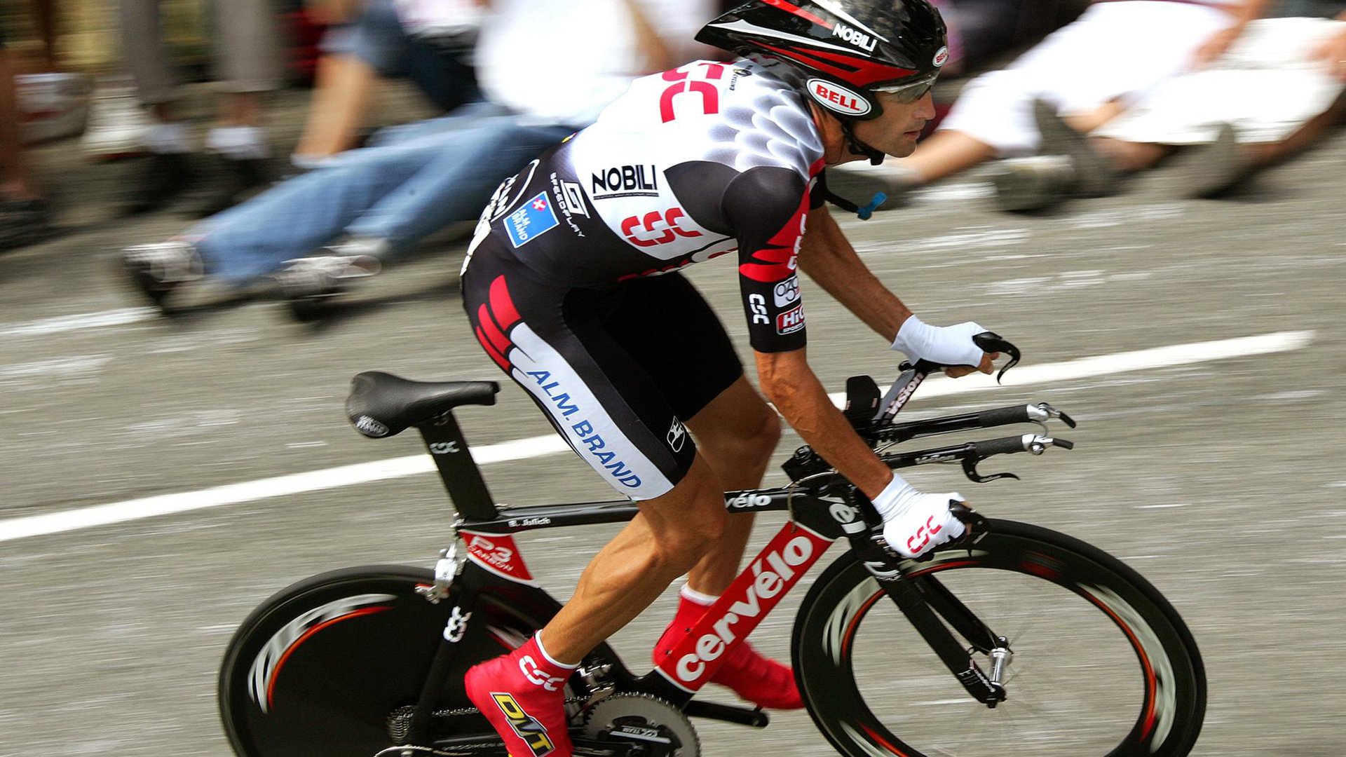 开云体育官网-圣城惊雷！马刺窒息式攻击波打懵绿军，怀特弑旧主揭示季后赛生存法则